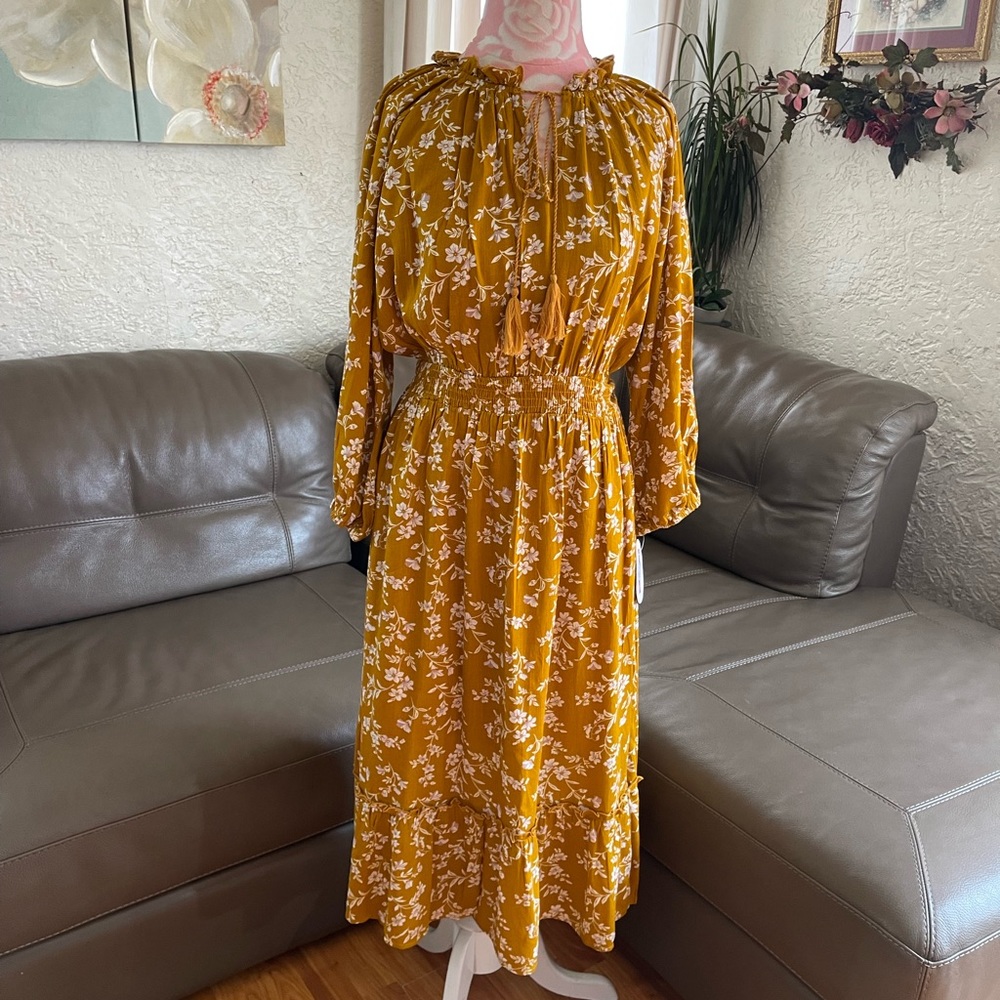 Mustard Flower Dress - Picture 5 of 5